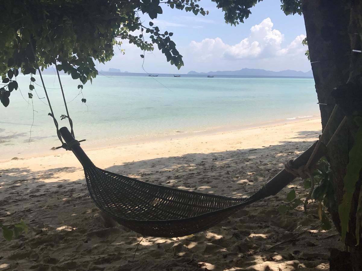 Paradise Beachfront Bungalows Hotel เกาะกระดาน ภายนอก รูปภาพ